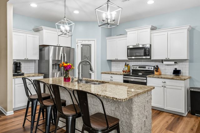 2204 Killington Dr, Clarksville, TN 37040