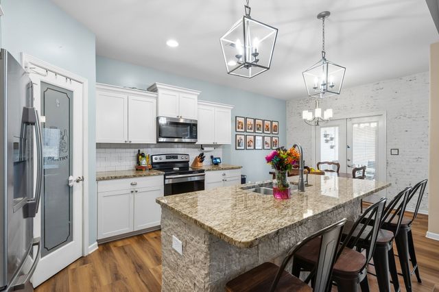 2204 Killington Dr, Clarksville, TN 37040