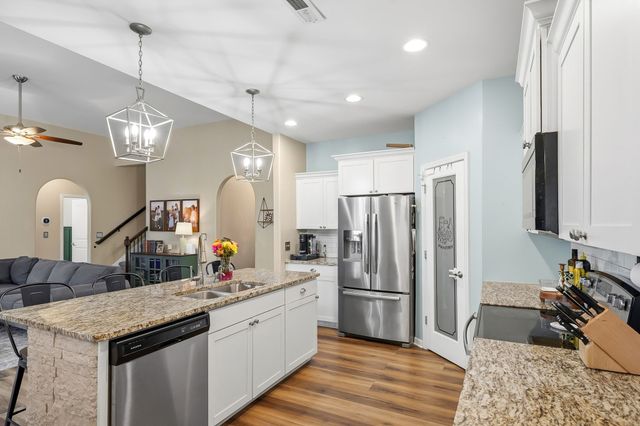 2204 Killington Dr, Clarksville, TN 37040