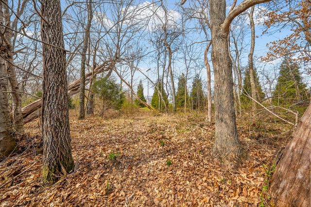 2204 Killington Dr, Clarksville, TN 37040