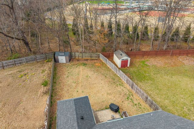 2204 Killington Dr, Clarksville, TN 37040