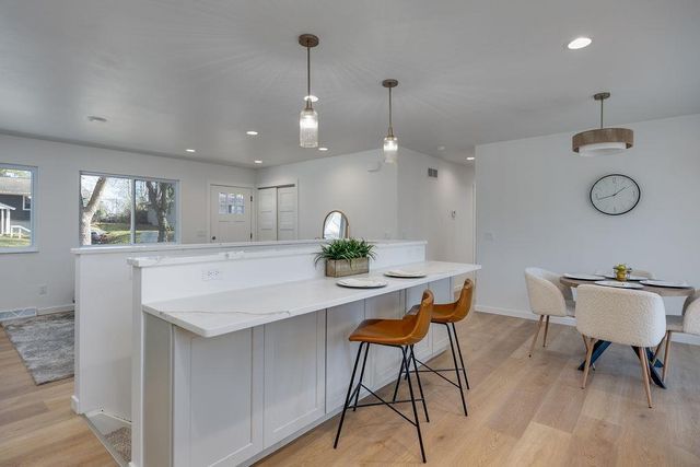 1214 Bay Ridge Road, Madison, WI 53716