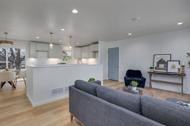 1214 Bay Ridge Road, Madison, WI 53716