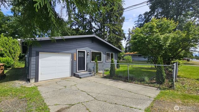 8821 S D Street, Tacoma, WA 98444