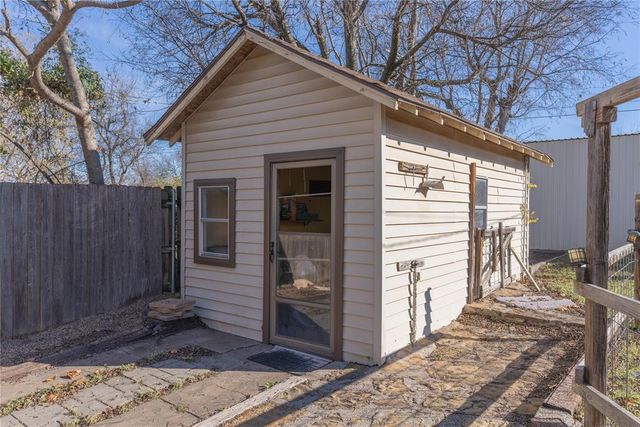 1425 S 14th Street, Chickasha, OK 73018