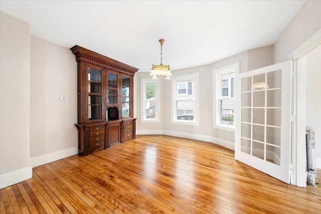 261 Third St, Lowell, MA 01850