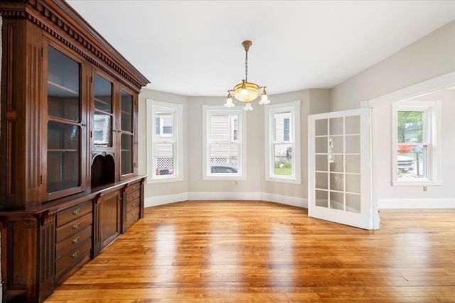 261 Third St, Lowell, MA 01850