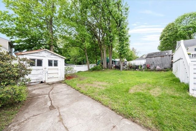 261 Third St, Lowell, MA 01850