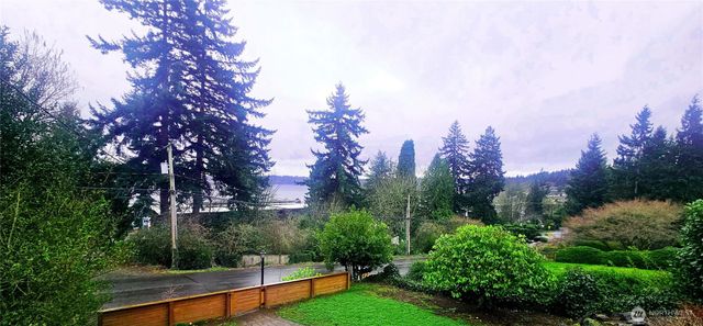 6234 NE 182nd Street, Kenmore, WA 98028