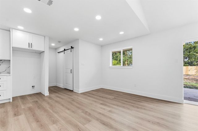 7502 Woodsman Trail, Houston, TX 77040
