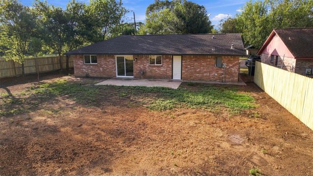 7502 Woodsman Trail, Houston, TX 77040