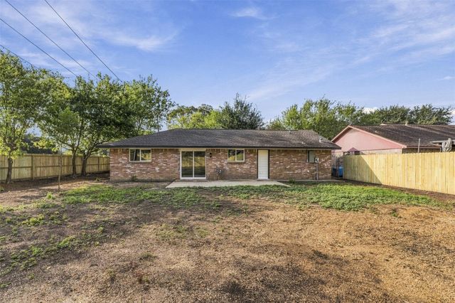 7502 Woodsman Trail, Houston, TX 77040