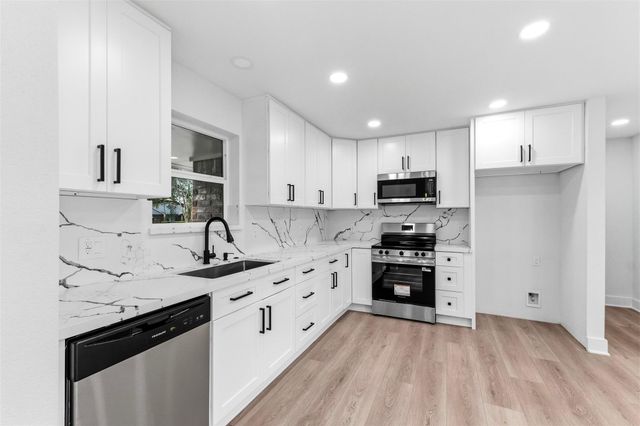 7502 Woodsman Trail, Houston, TX 77040