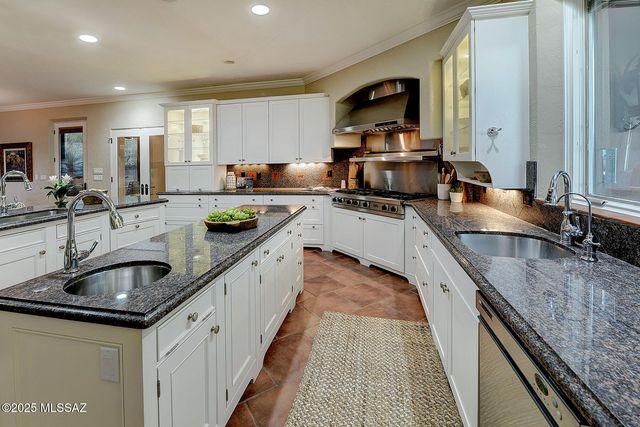 3613 E Placita Lindura, Tucson, AZ 85718