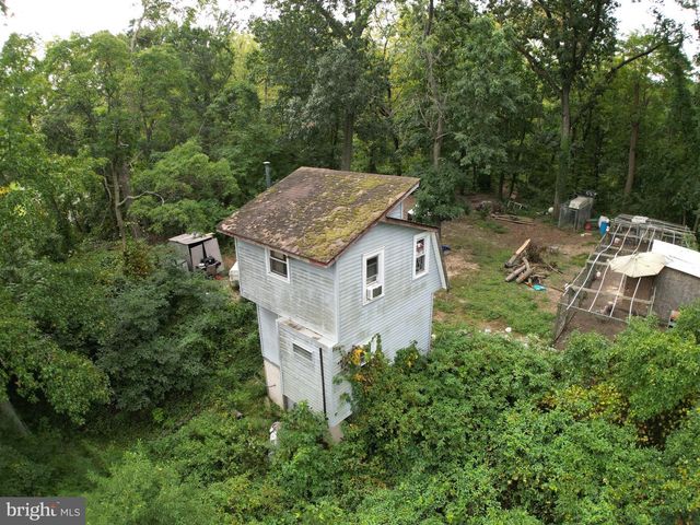 24 BERKLEY RD