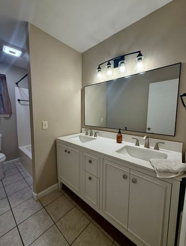 326 Raindrop Ln, Hendersonville, TN 37075