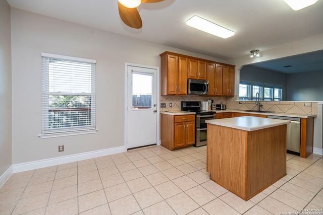 2243 Sunderidge, San Antonio, TX 78260