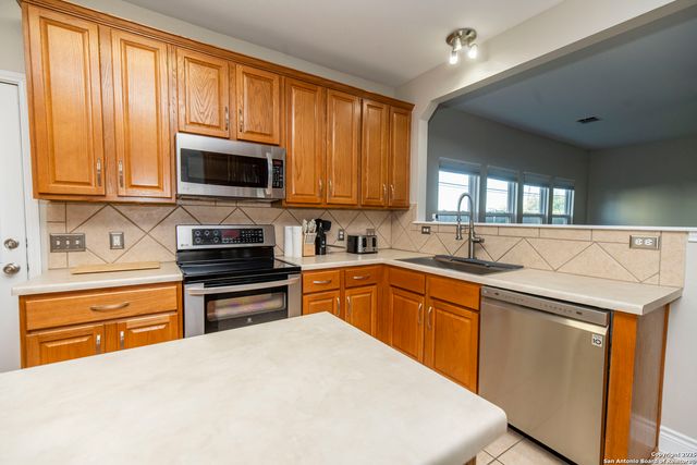 2243 Sunderidge, San Antonio, TX 78260