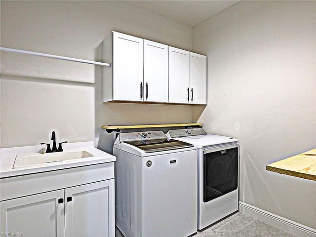 7652 Cypress Walk DR, Fort Myers, FL 33966
