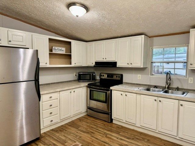 385 Vc Park Road, Marble, NC 28905