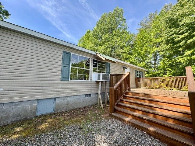 385 Vc Park Road, Marble, NC 28905