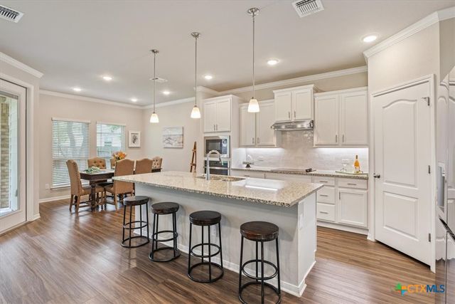 1330 Logan Boulevard, Salado, TX 76571