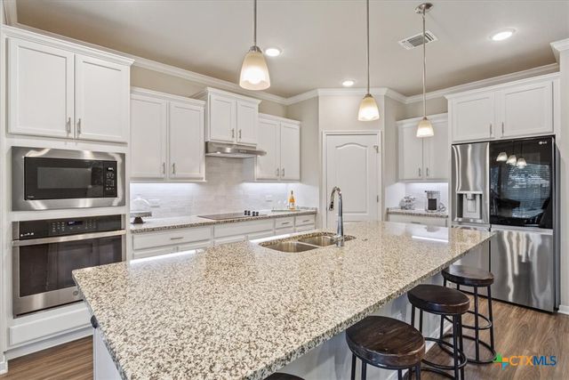 1330 Logan Boulevard, Salado, TX 76571