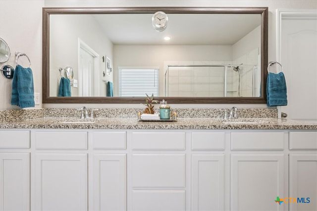 1330 Logan Boulevard, Salado, TX 76571