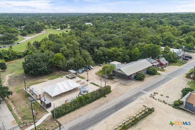 1330 Logan Boulevard, Salado, TX 76571