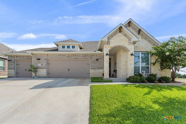 1330 Logan Boulevard, Salado, TX 76571