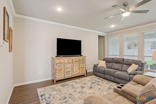 1330 Logan Boulevard, Salado, TX 76571