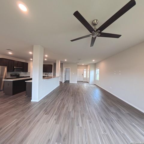 312 Saddle Leaf, Cibolo, TX 78108