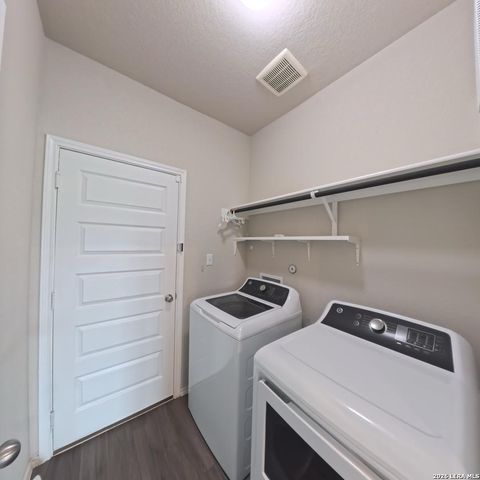 312 Saddle Leaf, Cibolo, TX 78108