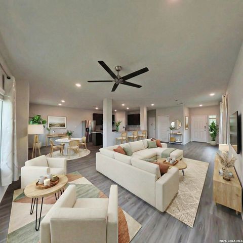 312 Saddle Leaf, Cibolo, TX 78108