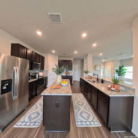 312 Saddle Leaf, Cibolo, TX 78108