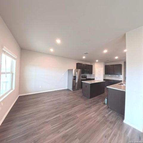 312 Saddle Leaf, Cibolo, TX 78108