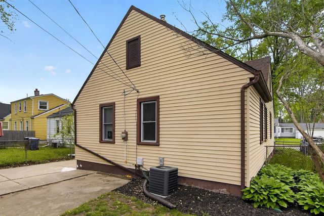 9608 Tecumseh Avenue, Redford Charter Twp, MI 48239