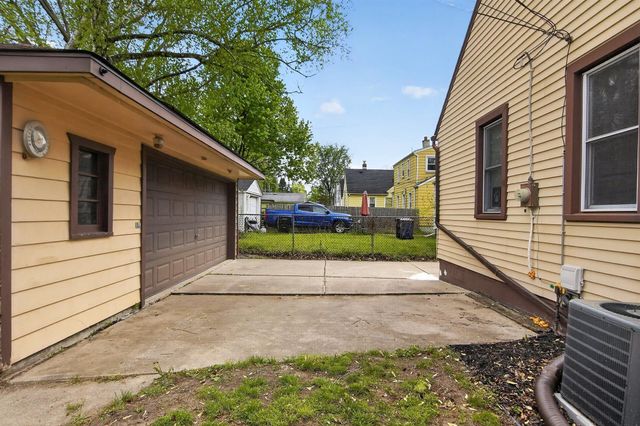 9608 Tecumseh Avenue, Redford Charter Twp, MI 48239