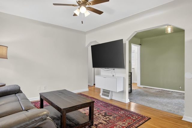 9608 Tecumseh Avenue, Redford Charter Twp, MI 48239