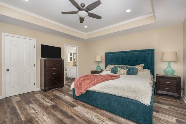 4751 Thick Rd, Chapel Hill, TN 37034