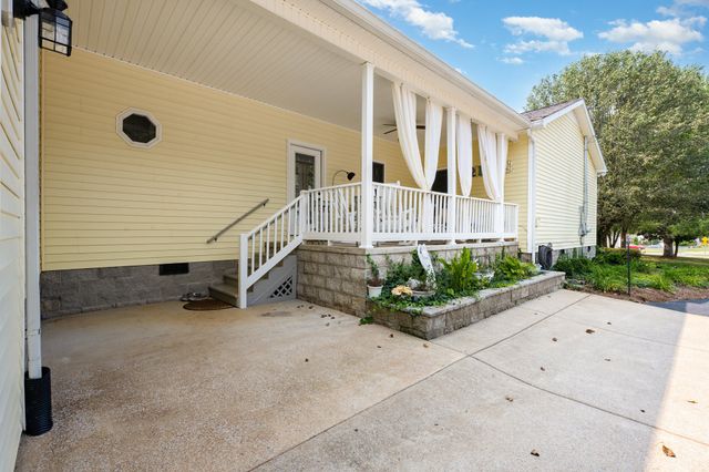 4751 Thick Rd, Chapel Hill, TN 37034