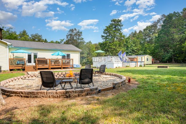 4751 Thick Rd, Chapel Hill, TN 37034