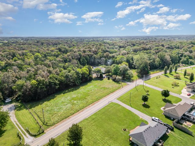 4751 Thick Rd, Chapel Hill, TN 37034