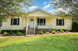 4751 Thick Rd, Chapel Hill, TN 37034