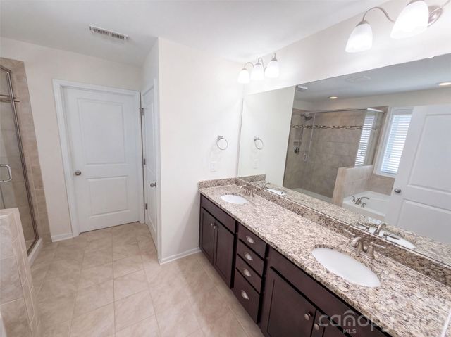 5015 Sea Cliff Lane, Lancaster, SC 29720