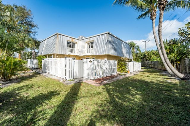 141 E RIVERSIDE Drive 10D, Jupiter, FL 33469