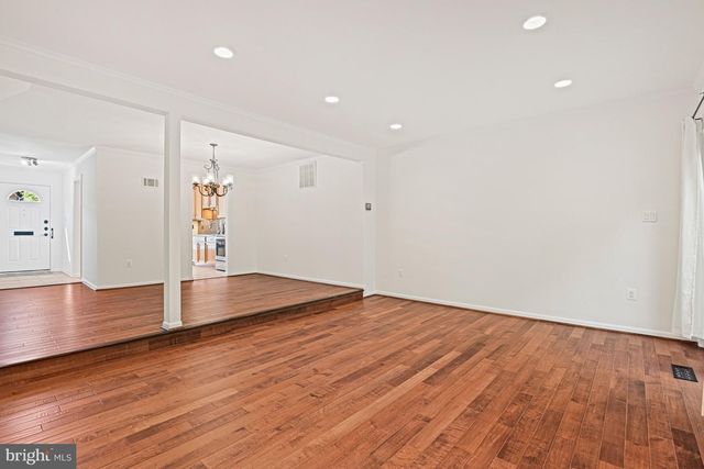 7422 TIMBEROCK RD, Falls Church, VA 22043