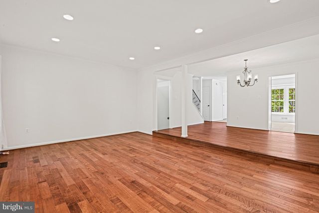 7422 TIMBEROCK RD, Falls Church, VA 22043