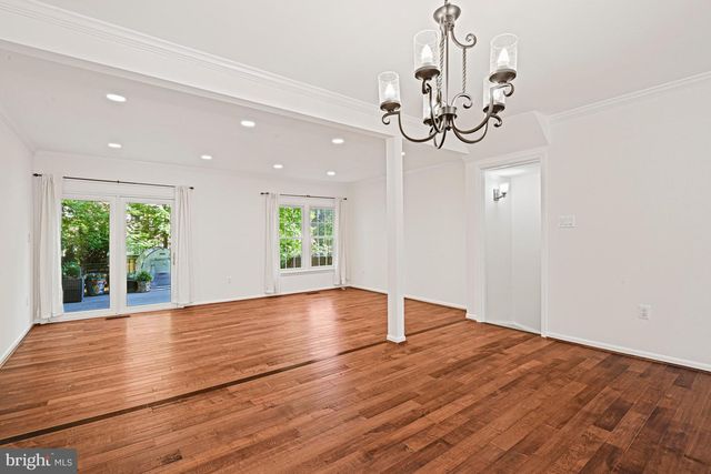 7422 TIMBEROCK RD, Falls Church, VA 22043