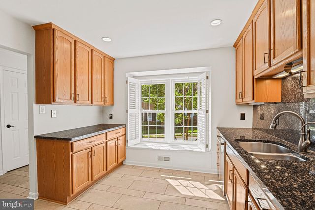 7422 TIMBEROCK RD, Falls Church, VA 22043